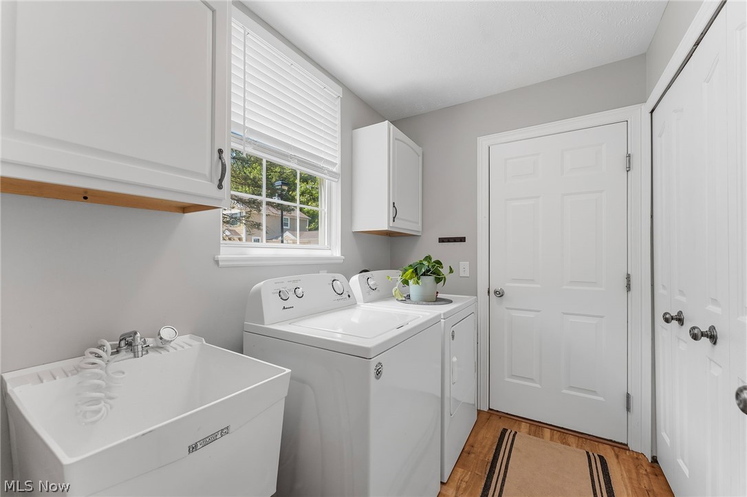 26810 Village Lane Olmsted Falls OH 44138