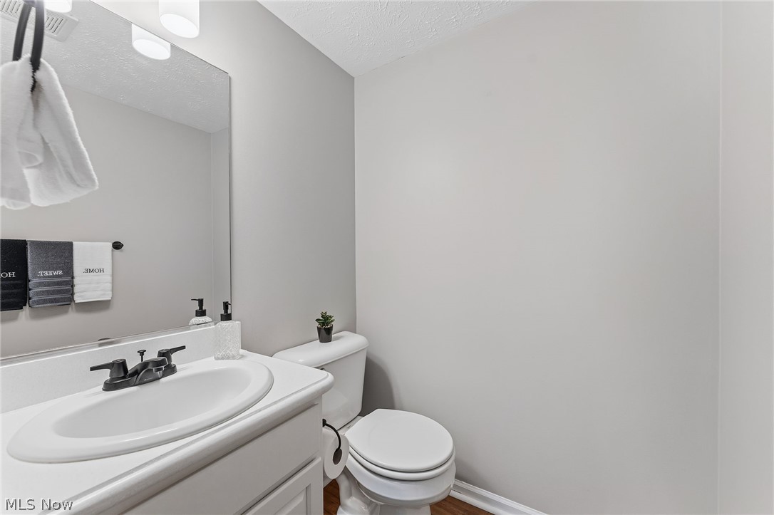 26810 Village Lane Olmsted Falls OH 44138