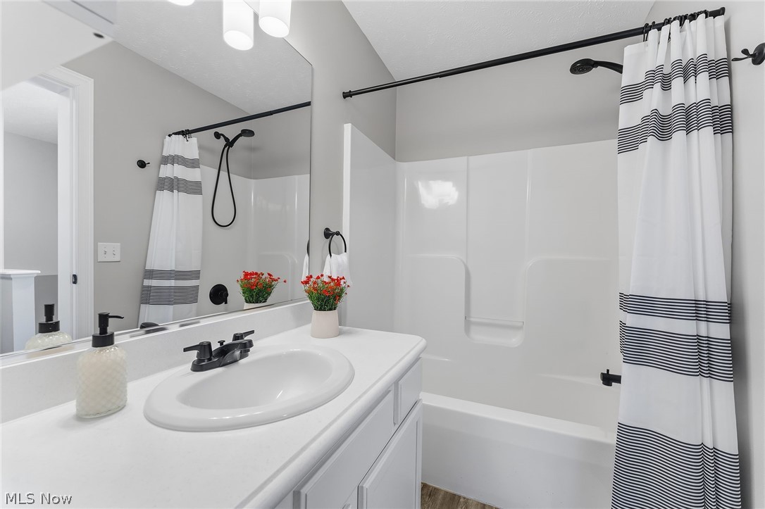 26810 Village Lane Olmsted Falls OH 44138