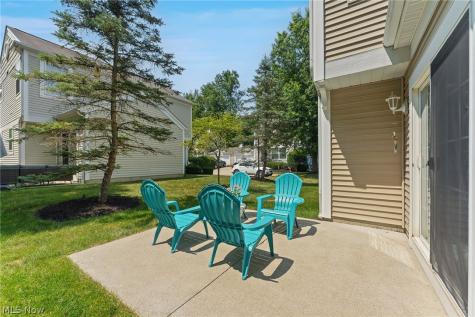 26810 Village Lane Olmsted Falls OH 44138