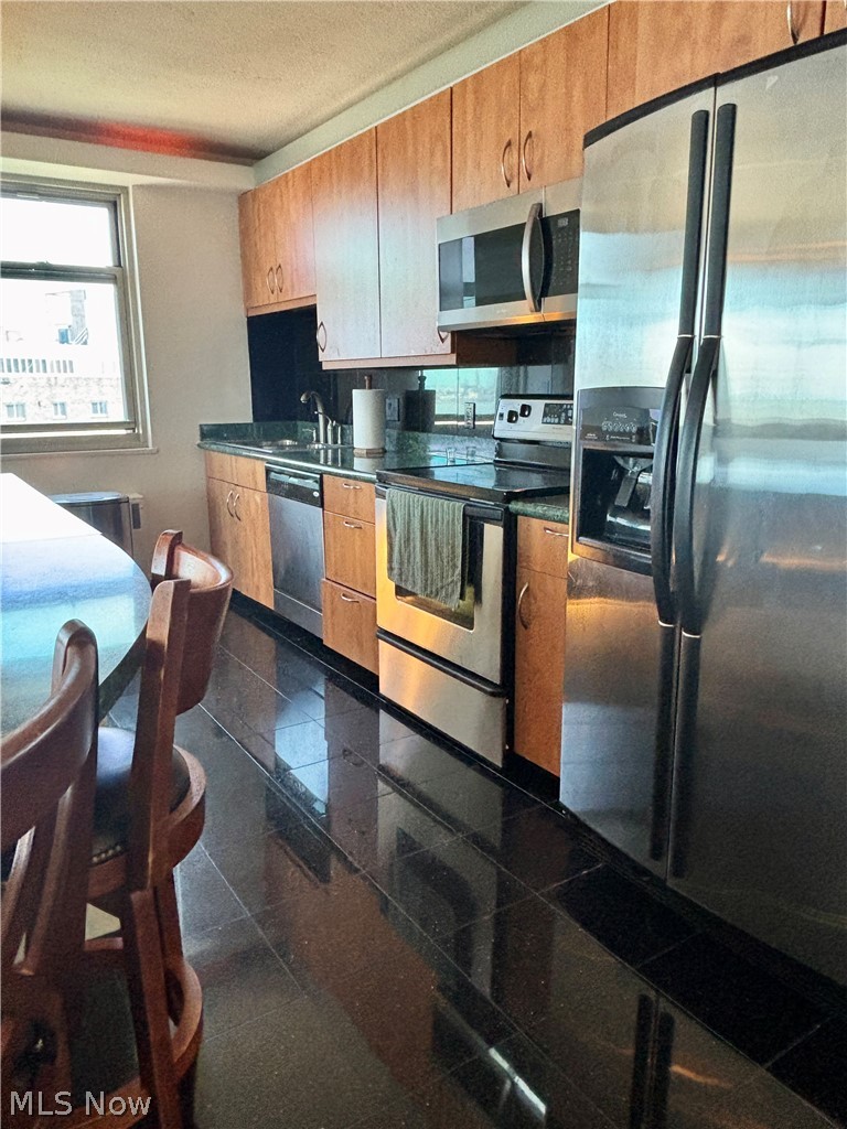 11820 Edgewater Drive Lakewood OH 44107