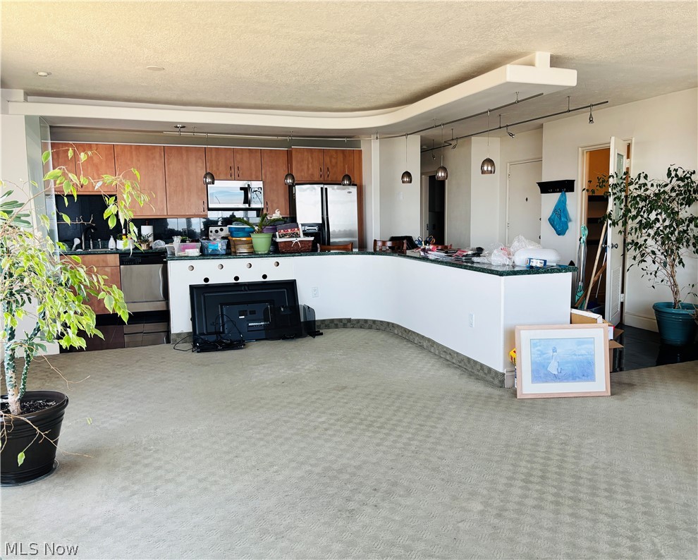 11820 Edgewater Drive Lakewood OH 44107
