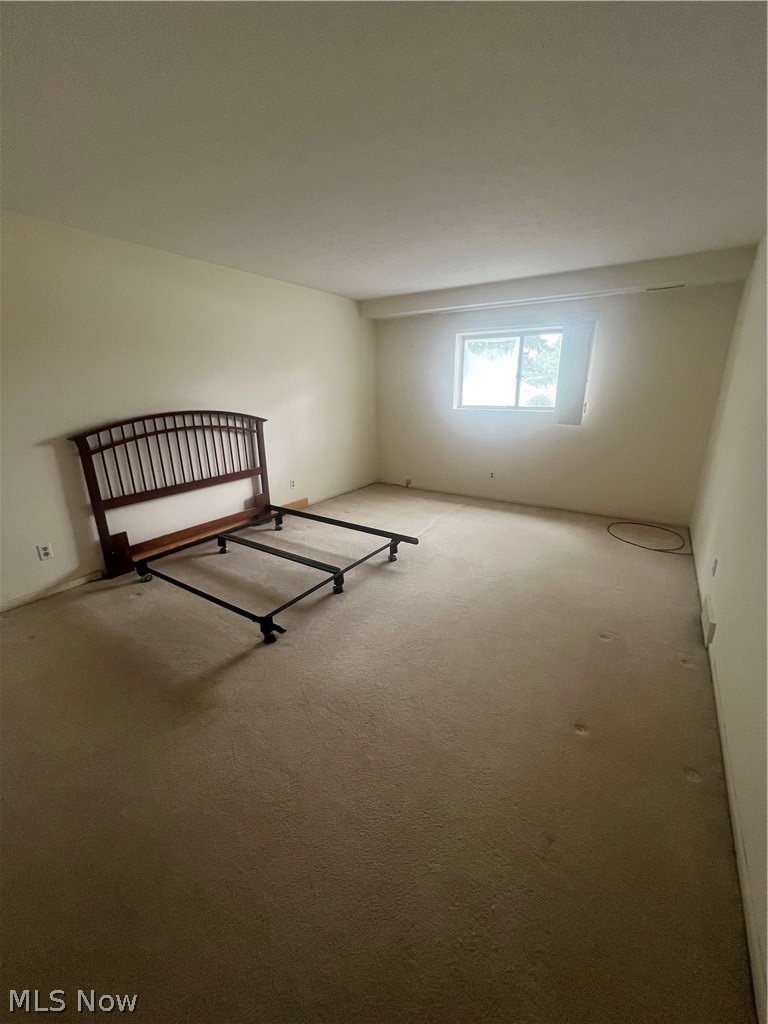 2112 Acacia Park Drive Lyndhurst OH 44124