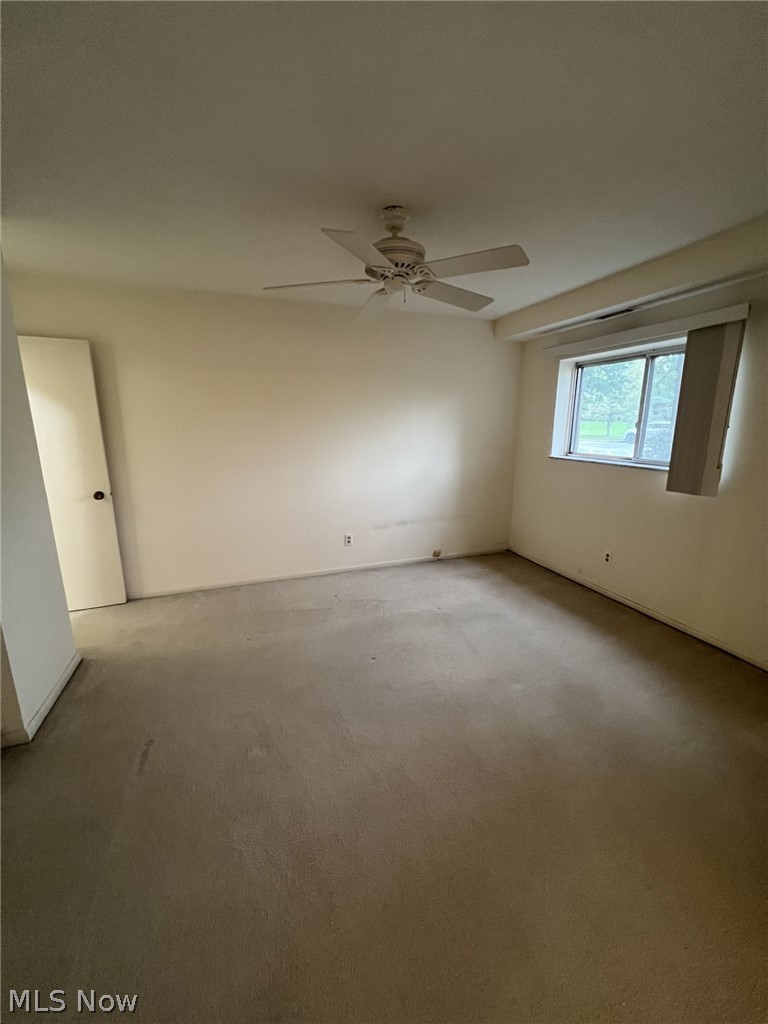 2112 Acacia Park Drive Lyndhurst OH 44124