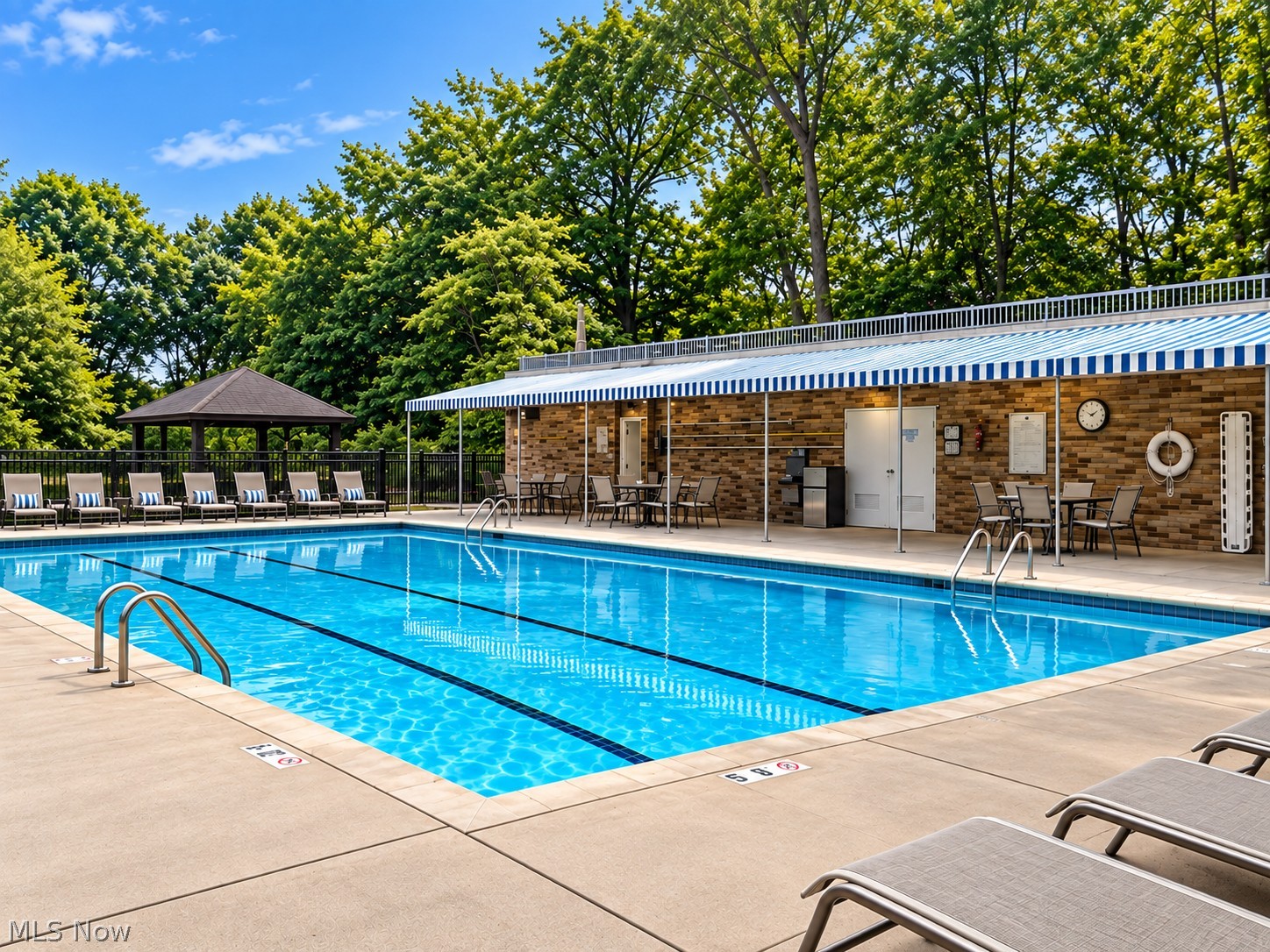 2112 Acacia Park Drive Lyndhurst OH 44124