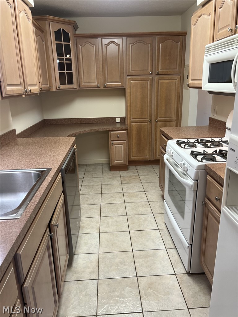 2112 Acacia Park Drive Lyndhurst OH 44124