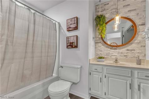 4704 Venice Heights Boulevard Sandusky OH 44870