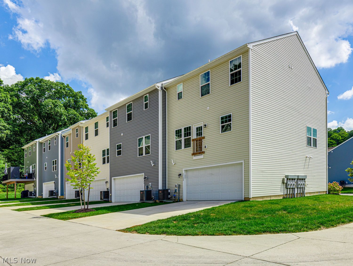 1122 Bean Lane Akron OH 44313