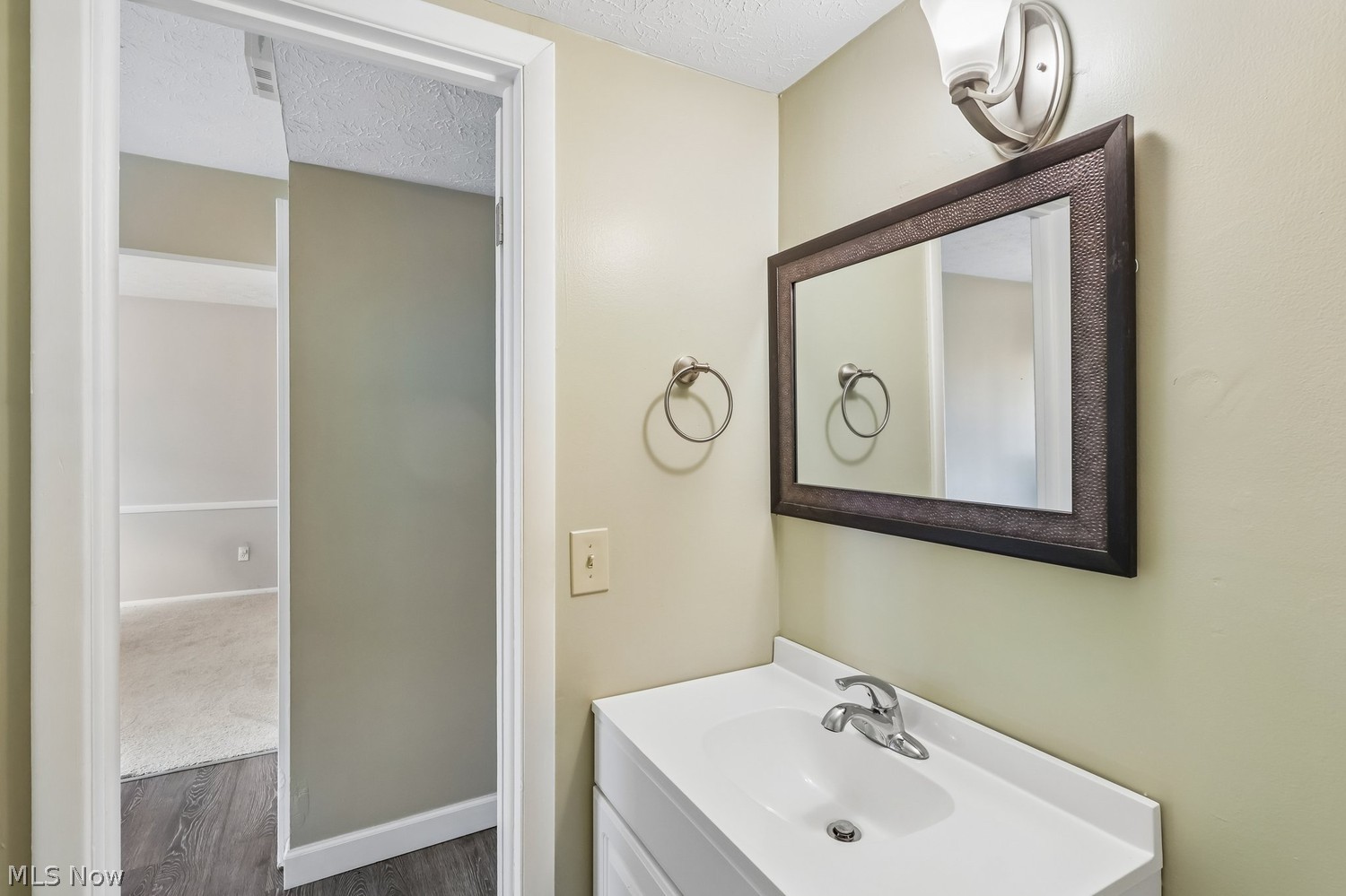 8240 Deepwood Boulevard Mentor OH 44060