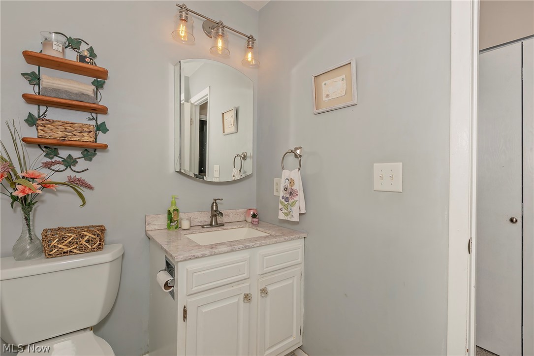 1393 Munroe Falls Avenue Cuyahoga Falls OH 44221