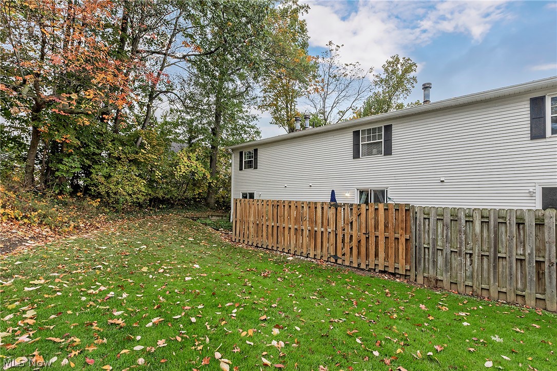 1393 Munroe Falls Avenue Cuyahoga Falls OH 44221