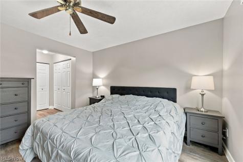 14635 Settlers Way Strongsville OH 44149