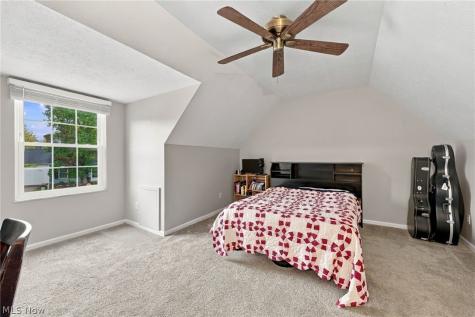 14635 Settlers Way Strongsville OH 44149