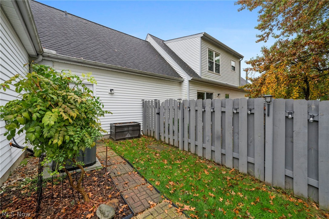 14635 Settlers Way Strongsville OH 44149
