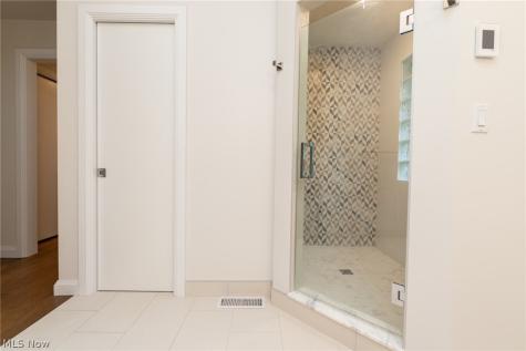 2211 Landerhaven Court Mayfield Heights OH 44124