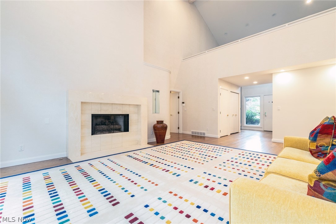 2211 Landerhaven Court Mayfield Heights OH 44124