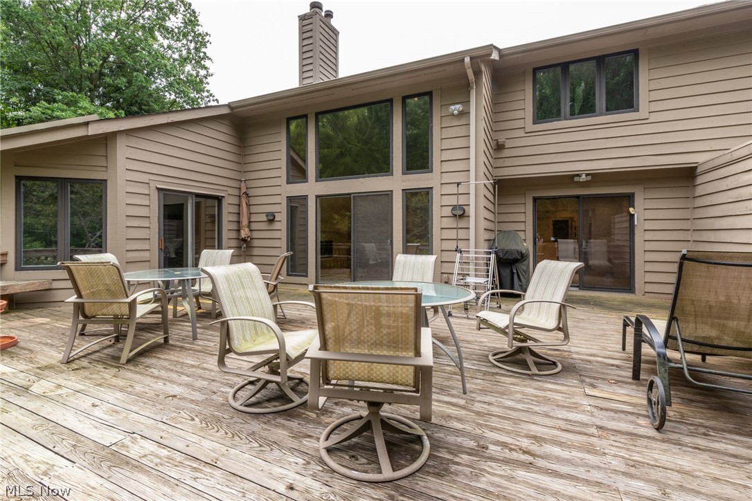 2211 Landerhaven Court Mayfield Heights OH 44124