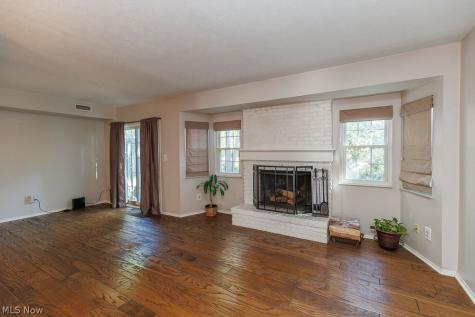 1717 Walnut Lane Rocky River OH 44116