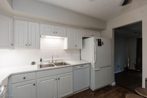 1717 Walnut Lane Rocky River OH 44116
