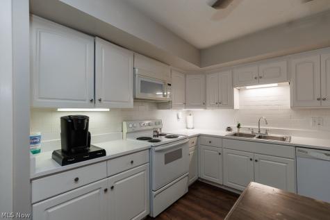 1717 Walnut Lane Rocky River OH 44116