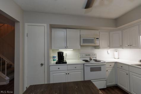 1717 Walnut Lane Rocky River OH 44116