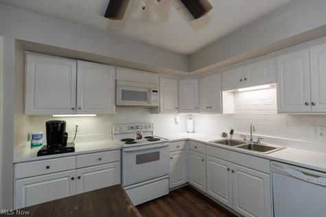 1717 Walnut Lane Rocky River OH 44116