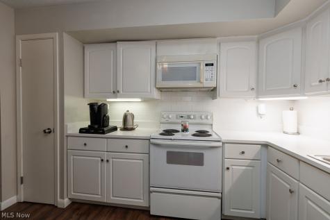 1717 Walnut Lane Rocky River OH 44116