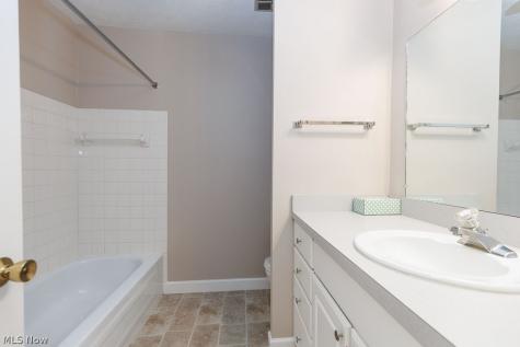 1717 Walnut Lane Rocky River OH 44116