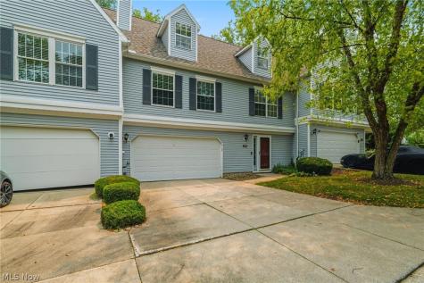 3324 Brookside Lane Cuyahoga Falls OH 44223