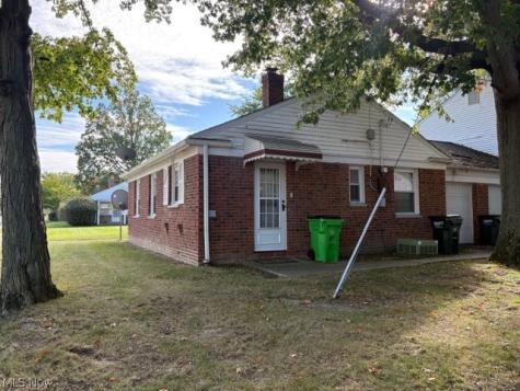 272 E 235th Street Euclid OH 44123