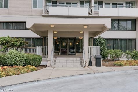 12900 Lake Avenue Lakewood OH 44107