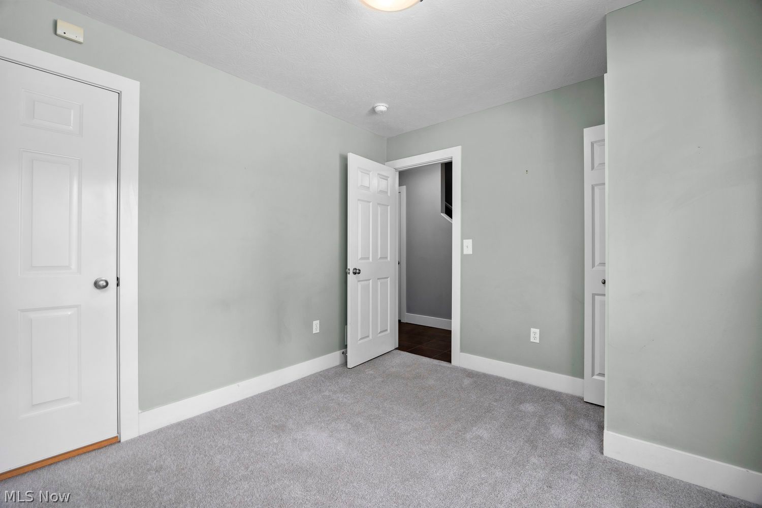748 Starkweather Avenue Cleveland OH 44113