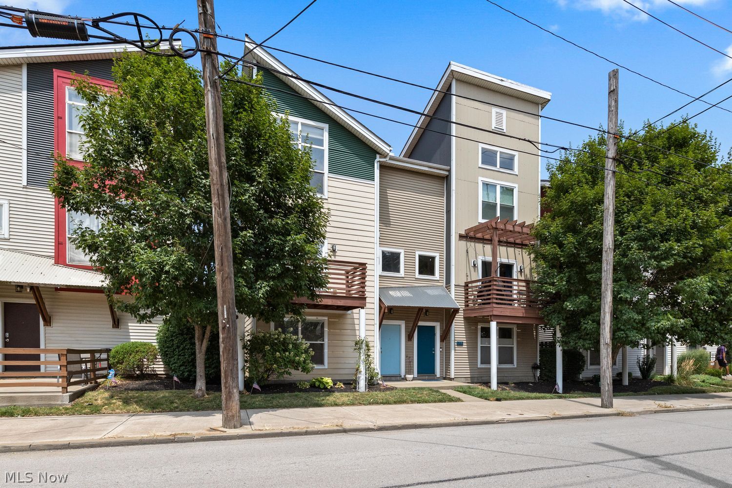 748 Starkweather Avenue Cleveland OH 44113