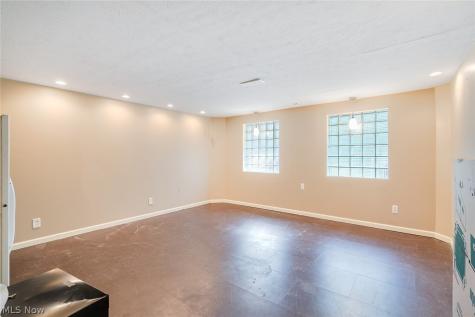 4468 Devonshire Drive Youngstown OH 44512