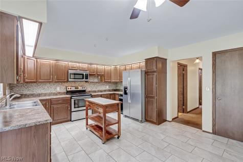 4468 Devonshire Drive Youngstown OH 44512