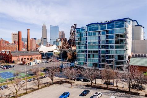 1237 Washington Avenue Cleveland OH 44113
