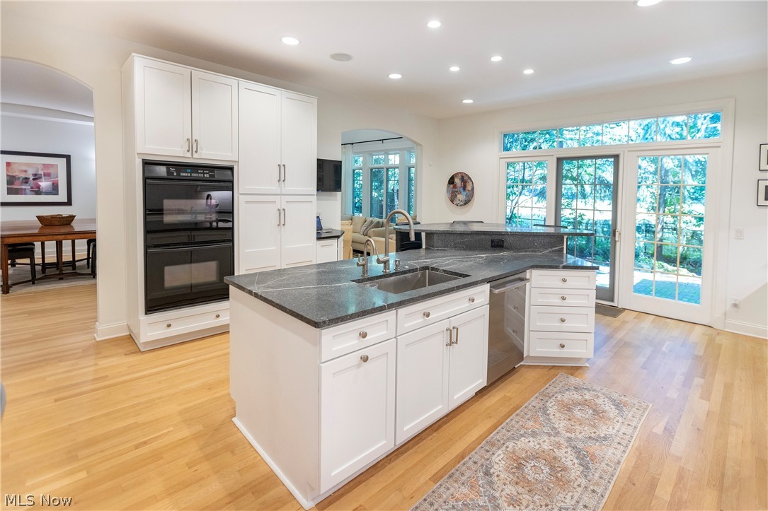 2499 Fairmount Boulevard Cleveland Heights OH 44106