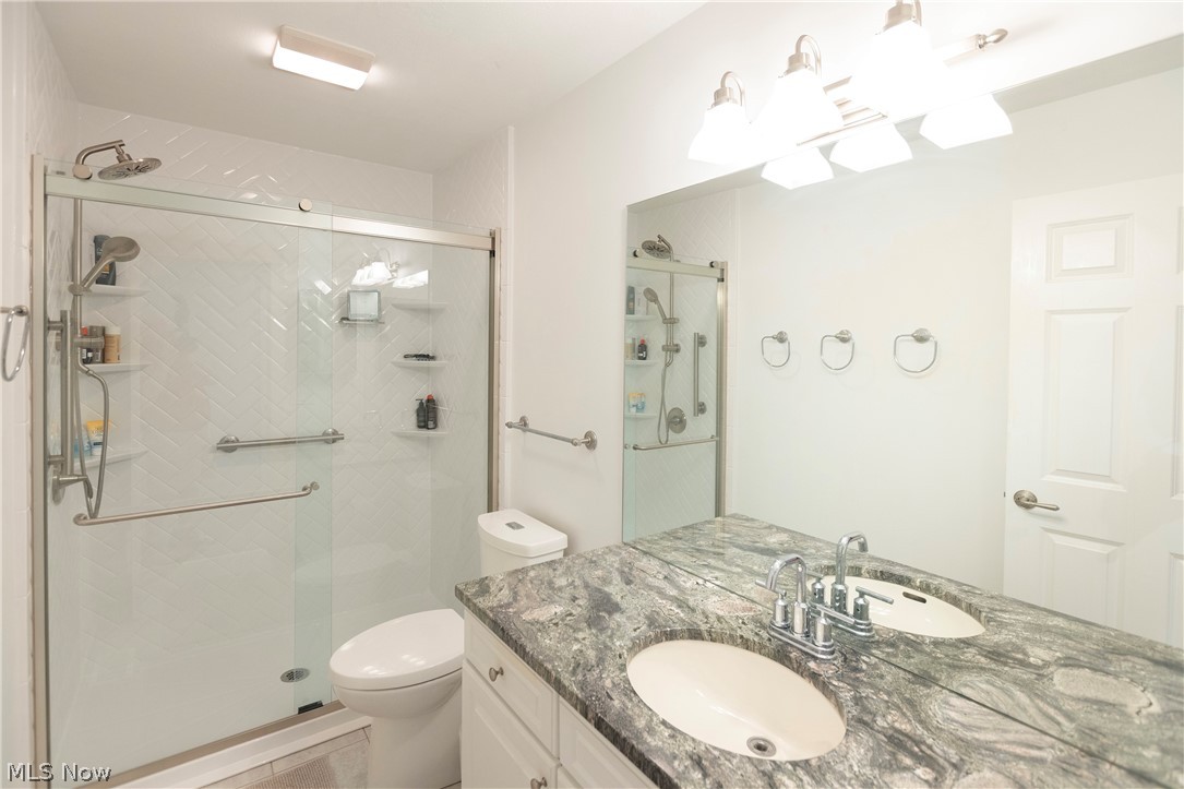 2499 Fairmount Boulevard Cleveland Heights OH 44106