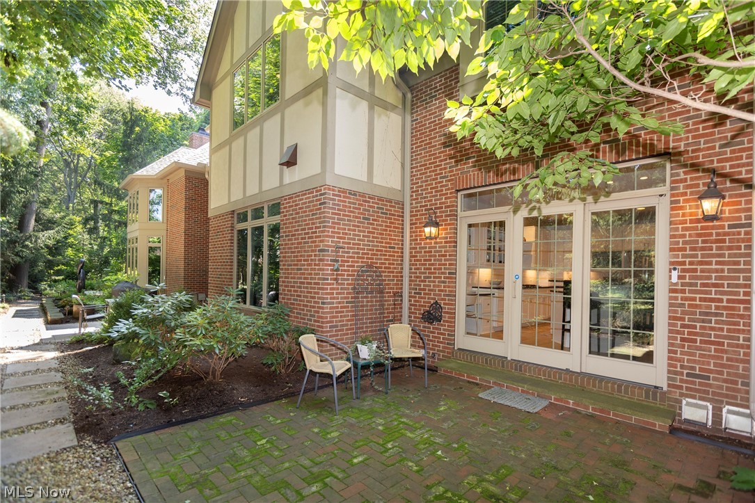 2499 Fairmount Boulevard Cleveland Heights OH 44106