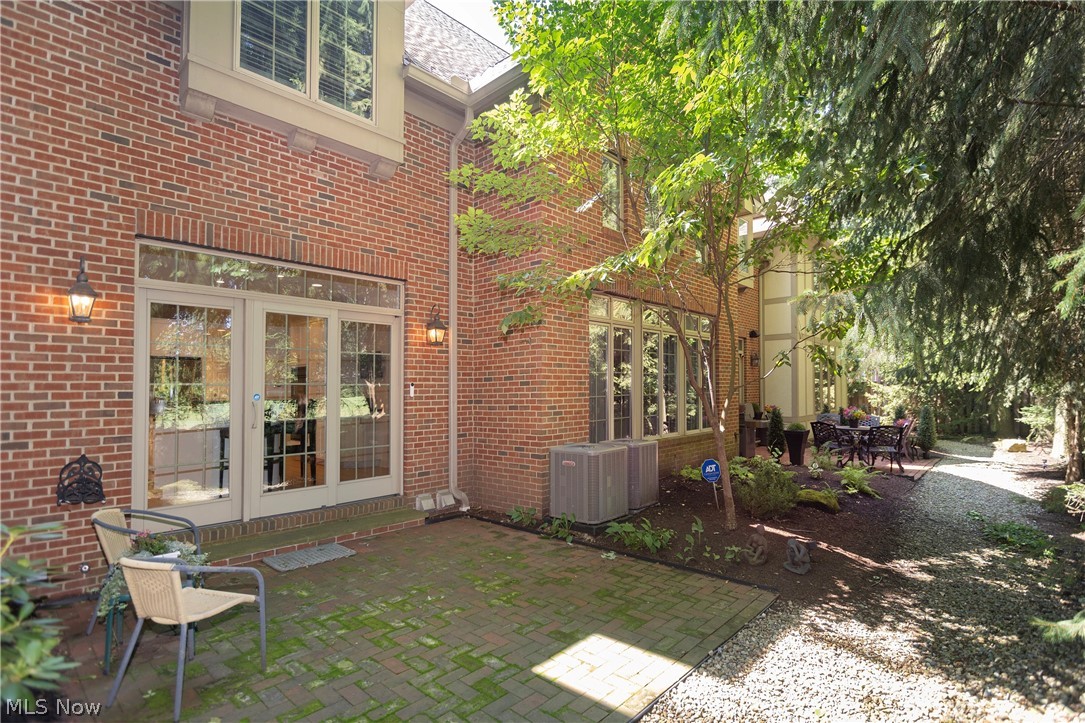 2499 Fairmount Boulevard Cleveland Heights OH 44106