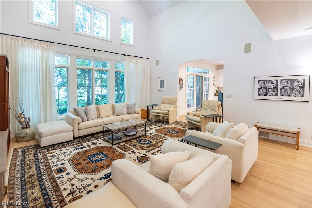 2499 Fairmount Boulevard Cleveland Heights OH 44106