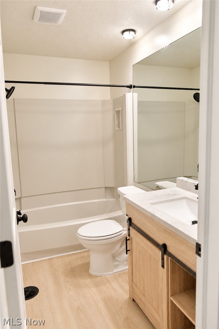 8035 Steven David Drive Strongsville OH 44149