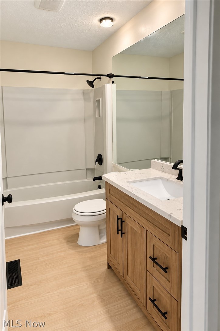 8035 Steven David Drive Strongsville OH 44149