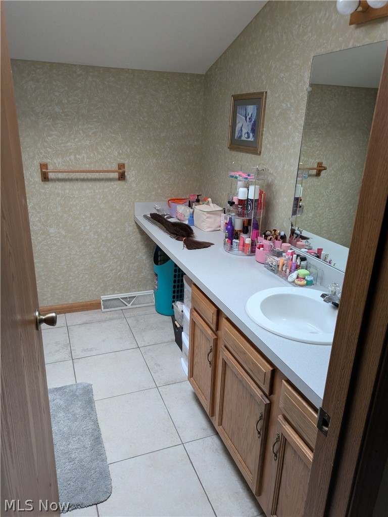 144 Royal Crest Drive Seville OH 44273