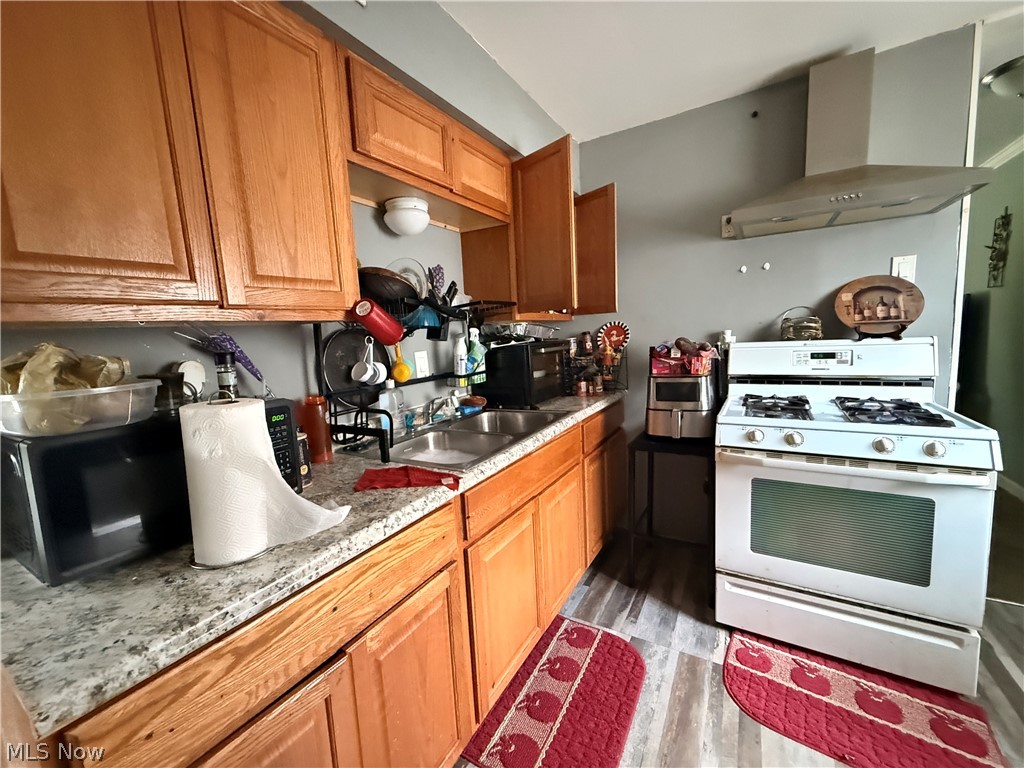 215 Dalepark Drive Bedford OH 44146