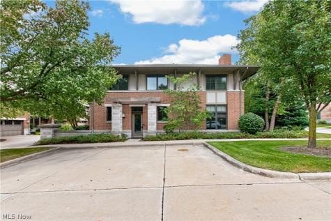 1393 Slate Court Cleveland Heights OH 44118