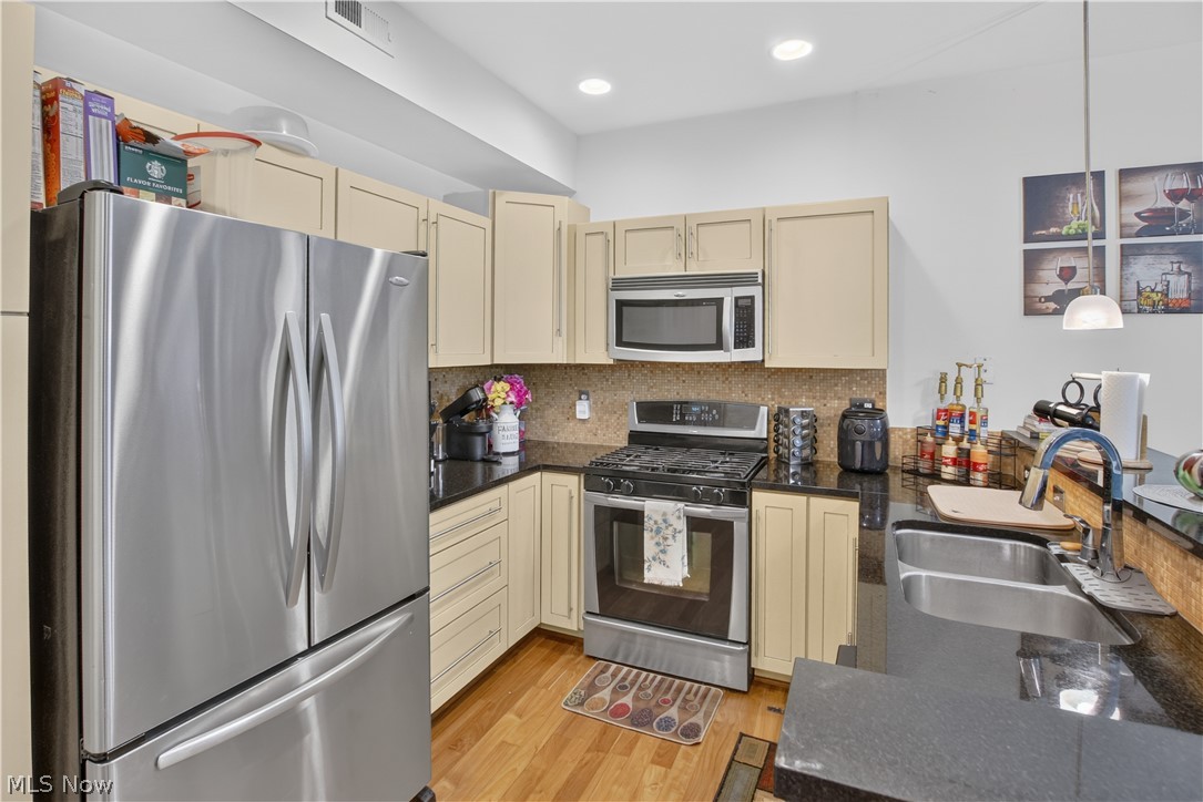 1393 Slate Court Cleveland Heights OH 44118