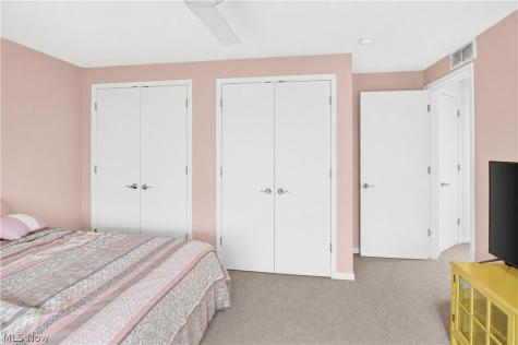 1393 Slate Court Cleveland Heights OH 44118