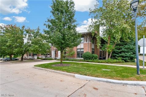 1393 Slate Court Cleveland Heights OH 44118