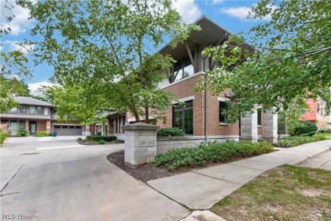 1393 Slate Court Cleveland Heights OH 44118